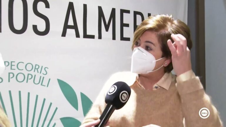 Yasmina Dom&iacute;nguez celebra el orgullo veterinario en el evento de One Health